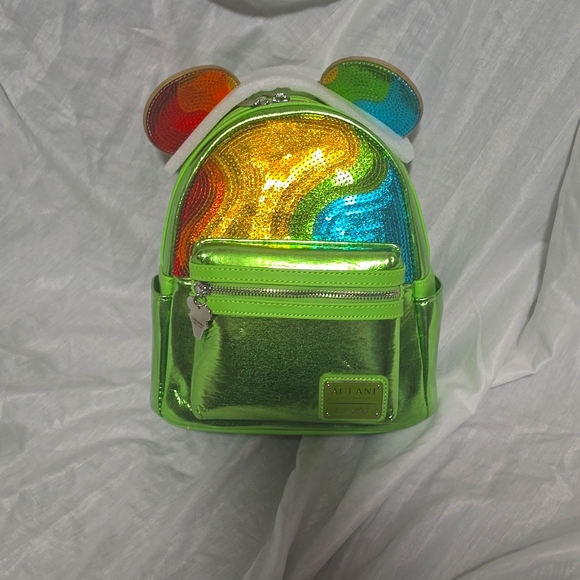 Backpack - Picture 1 of 4